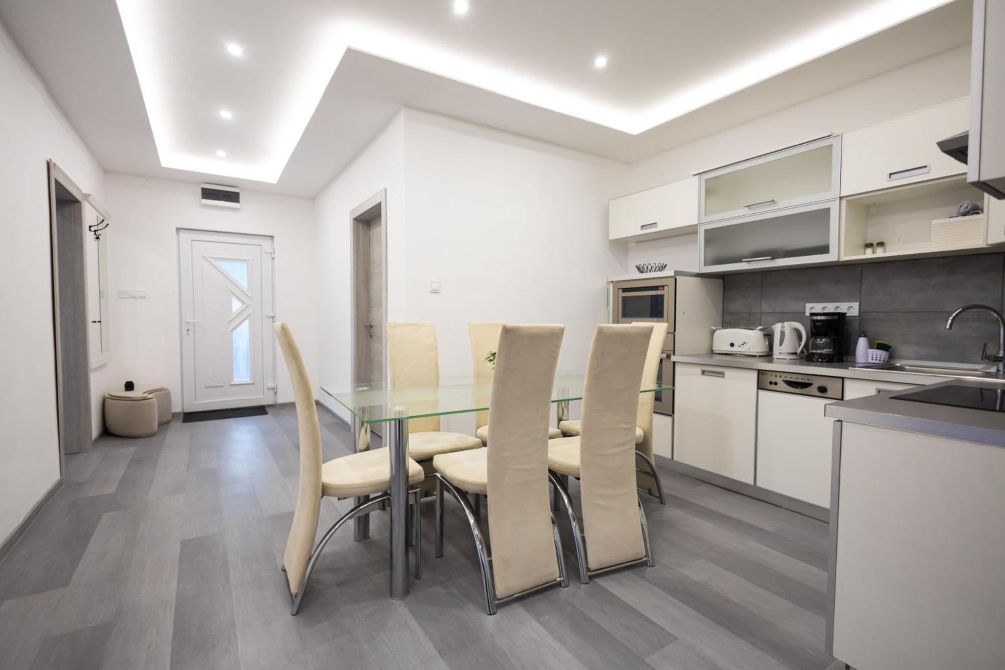 Fonix Apartman Дебрецен Екстериор снимка